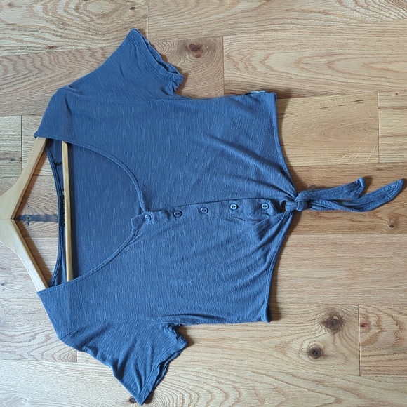 Silver Jeans. Womens Button Down Tied TankTop. Size Small - Picture 2 of 8